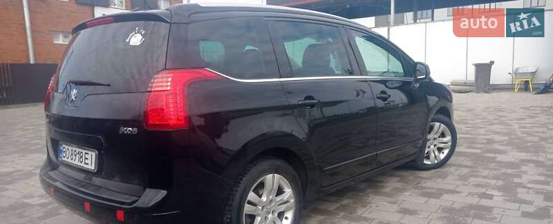 Микровэн Peugeot 5008 2011 в Тернополе