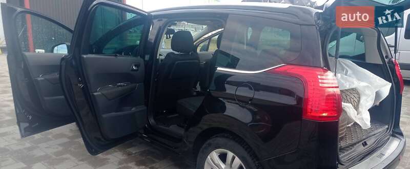Микровэн Peugeot 5008 2011 в Тернополе