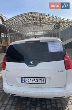 Микровэн Peugeot 5008 2015 в Львове