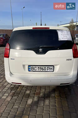 Микровэн Peugeot 5008 2015 в Львове