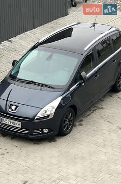 Микровэн Peugeot 5008 2012 в Яворове