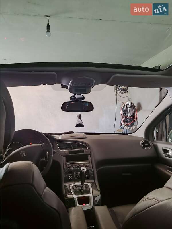 Микровэн Peugeot 5008 2012 в Киеве фото 21 Микровэн Peugeot 5008 2012 в Киеве