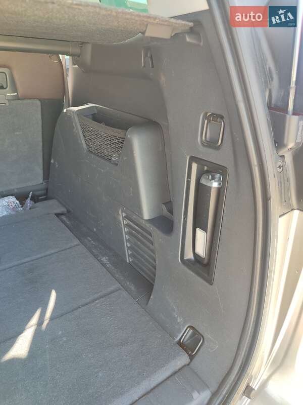 Микровэн Peugeot 5008 2012 в Киеве фото 19 Микровэн Peugeot 5008 2012 в Киеве