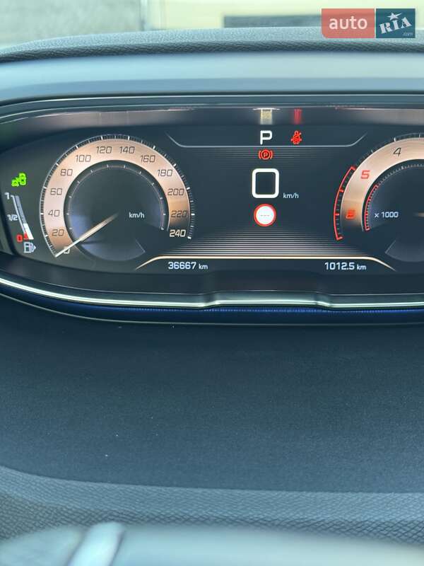 Позашляховик / Кросовер Peugeot 5008 2018 в Винниках