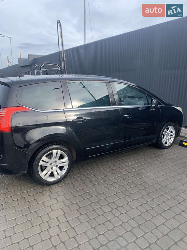 Микровэн Peugeot 5008 2009 в Винниках