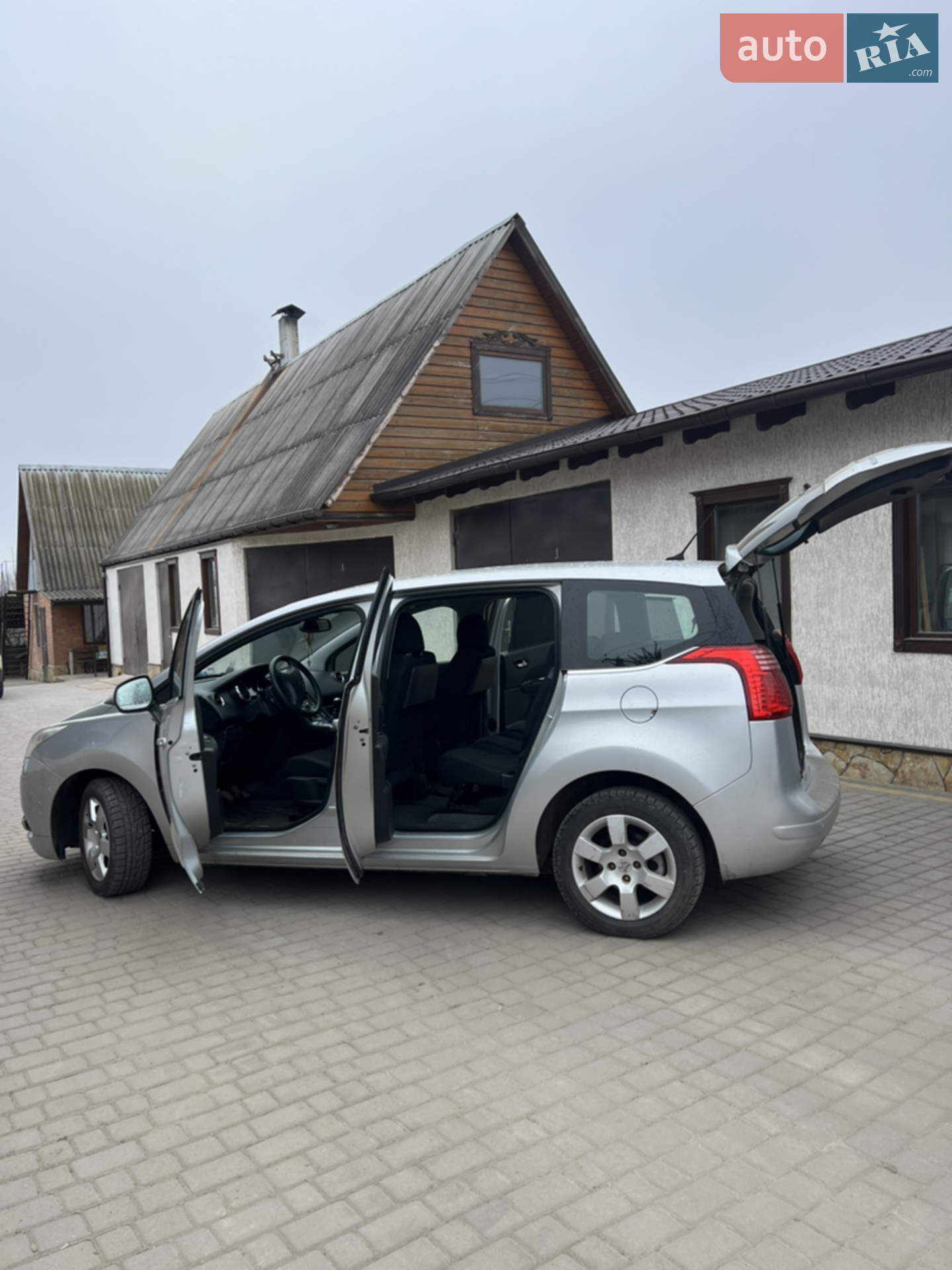 2010 Peugeot 5008 - мініатюра 16