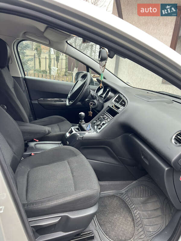 Мікровен Peugeot 5008 2010 в Вінниці