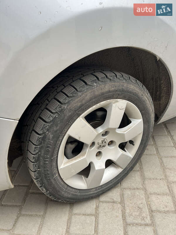 Мікровен Peugeot 5008 2010 в Вінниці