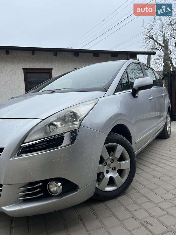 Мікровен Peugeot 5008 2010 в Вінниці