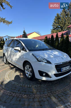 Микровэн Peugeot 5008 2015 в Львове