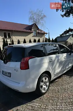 Peugeot 5008 2015