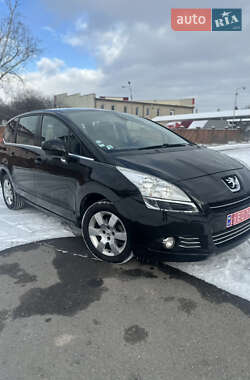 Мікровен Peugeot 5008 2013 в Рівному