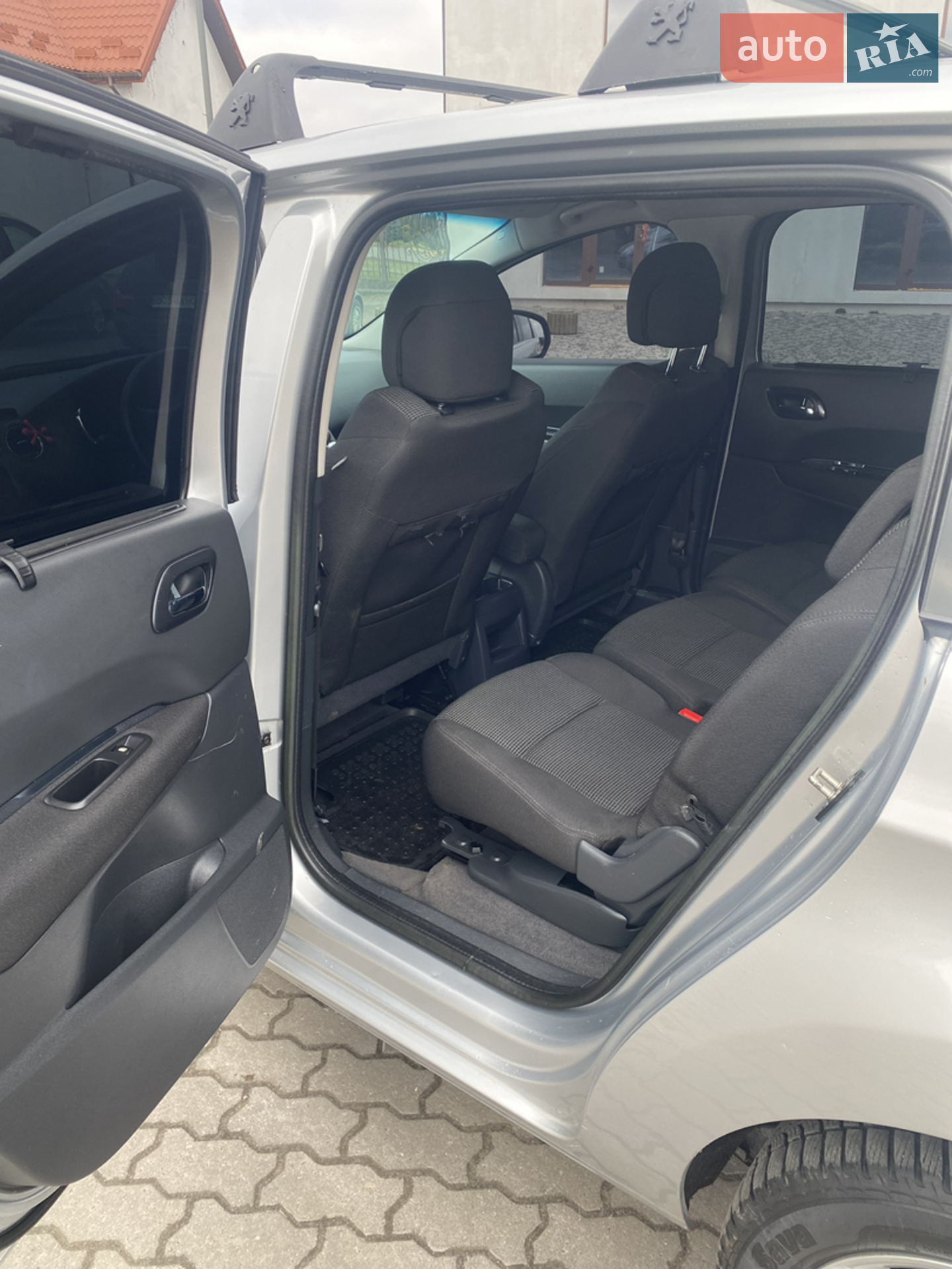2011 Peugeot 5008 - мініатюра 15