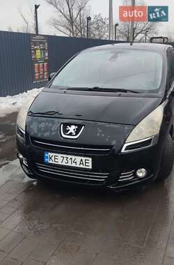 Микровэн Peugeot 5008 2011 в Днепре