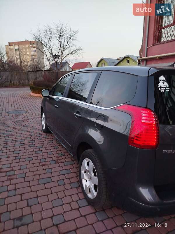 Микровэн Peugeot 5008 2010 в Ивано-Франковске