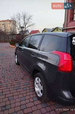 Микровэн Peugeot 5008 2010 в 