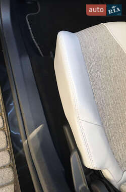 Позашляховик / Кросовер Peugeot 5008 2018 в Бродах