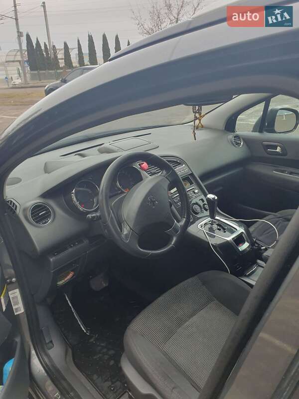 Микровэн Peugeot 5008 2010 в Тернополе