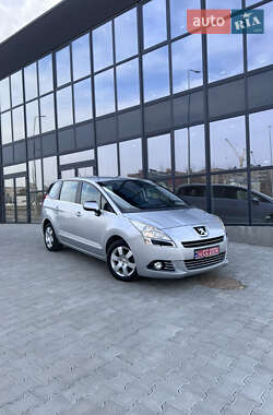 Микровэн Peugeot 5008 2012 в Тернополе