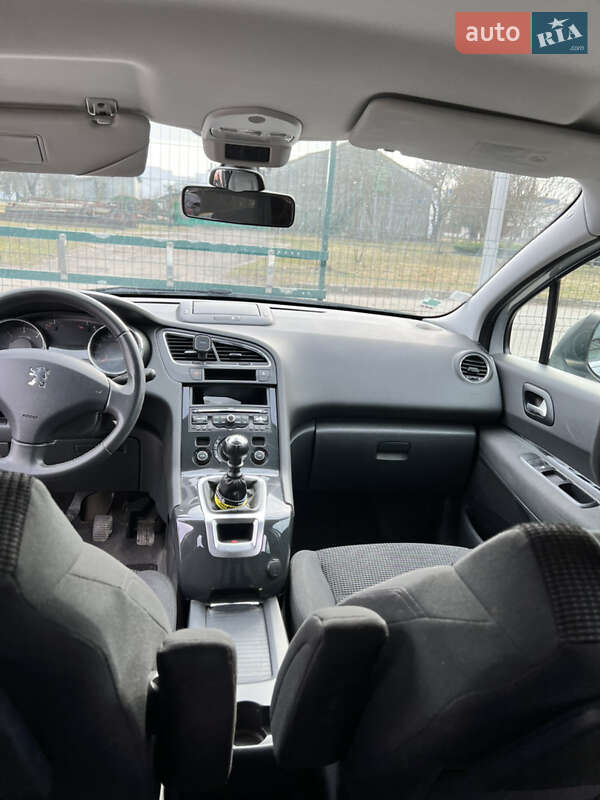 Мікровен Peugeot 5008 2012 в Луцьку