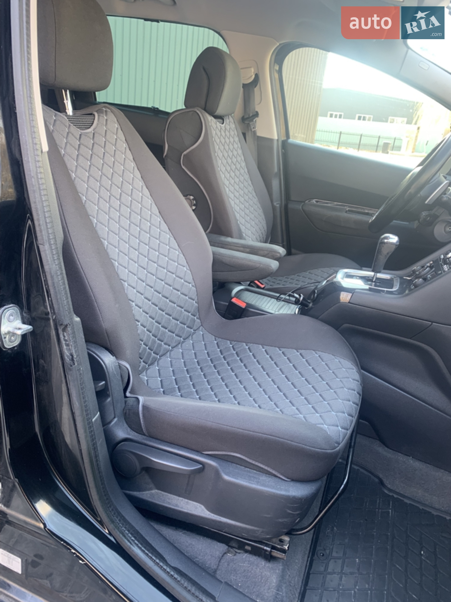 2012 Peugeot 5008 - мініатюра 18