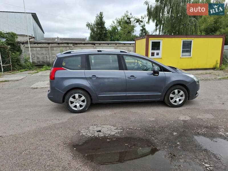Микровэн Peugeot 5008 2011 в Житомире фото 2 Микровэн Peugeot 5008 2011 в Житомире
