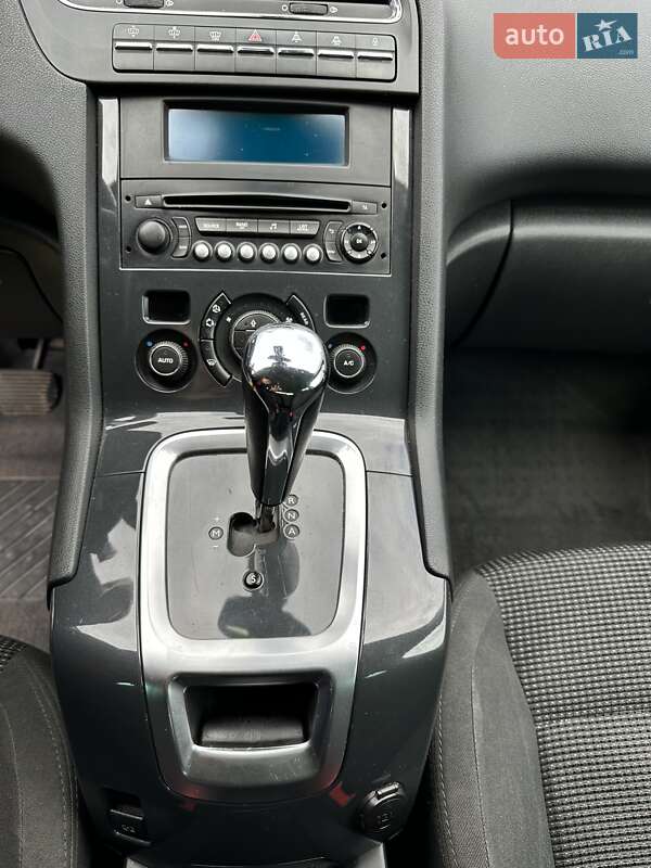 Мікровен Peugeot 5008 2013 в Чернівцях