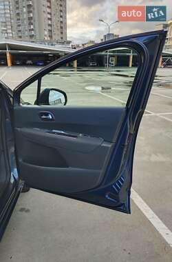 Микровэн Peugeot 5008 2012 в 