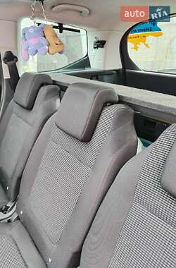 Микровэн Peugeot 5008 2011 в 