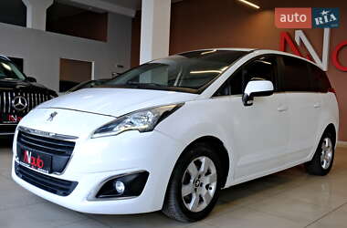 Микровэн Peugeot 5008 2015 в 