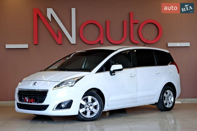 Микровэн Peugeot 5008 2015 в 