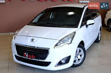 Микровэн Peugeot 5008 2015 в 