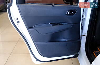 Микровэн Peugeot 5008 2015 в 