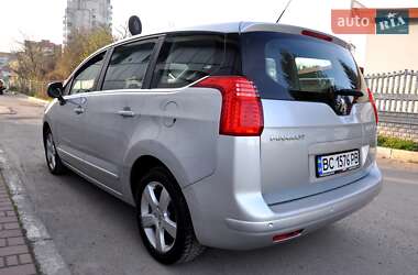 Мікровен Peugeot 5008 2011 в 