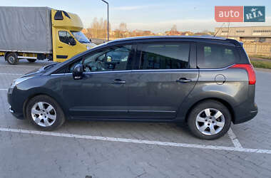 Микровэн Peugeot 5008 2013 в 