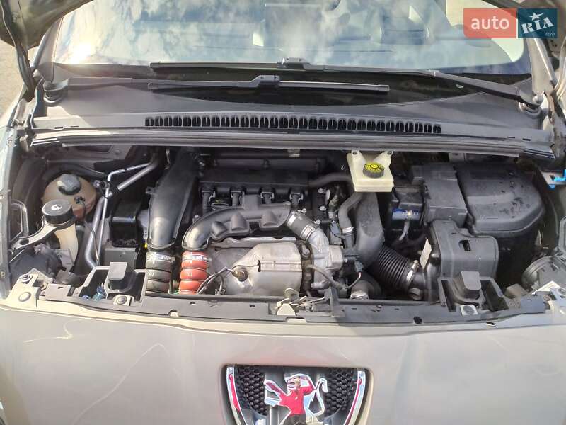 Микровэн Peugeot 5008 2010 в Киеве фото 14 Микровэн Peugeot 5008 2010 в Киеве