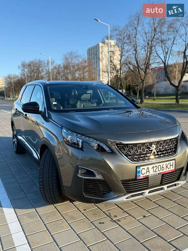 Позашляховик / Кросовер Peugeot 5008 2018 в Черкасах