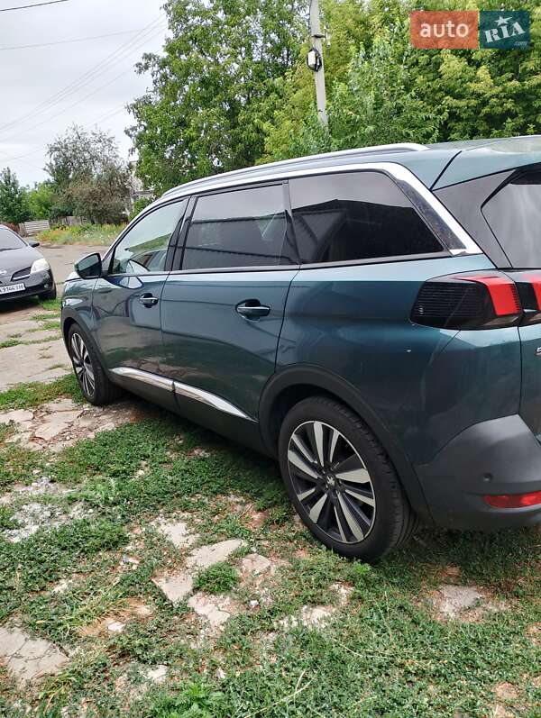 Позашляховик / Кросовер Peugeot 5008 2017 в Благовіщенську
