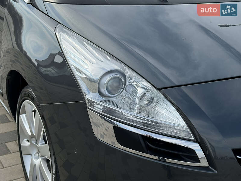 Микровэн Peugeot 5008 2011 в Ковеле