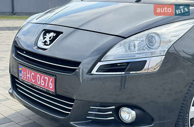 Мікровен Peugeot 5008 2011 в 