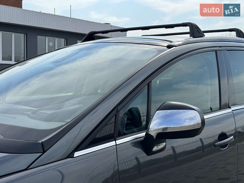 Микровэн Peugeot 5008 2011 в Ковеле