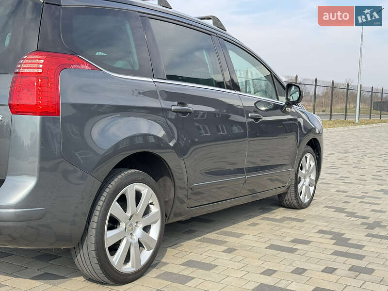 Микровэн Peugeot 5008 2011 в Ковеле
