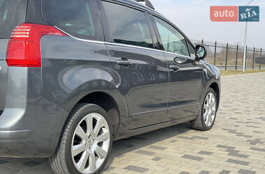 Мікровен Peugeot 5008 2011 в 