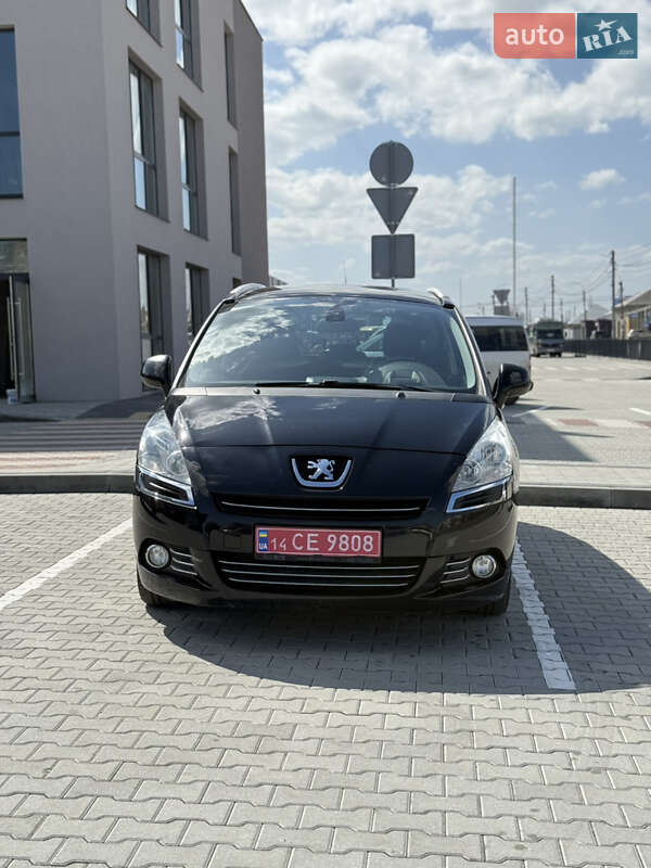 Микровэн Peugeot 5008 2011 в Калуше