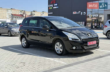 Микровэн Peugeot 5008 2011 в 