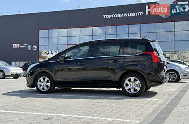 Микровэн Peugeot 5008 2011 в 