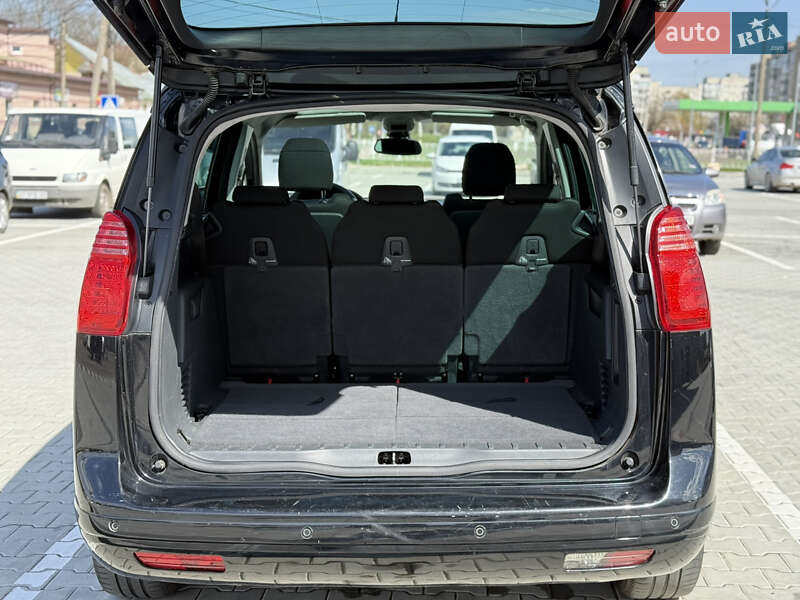 Микровэн Peugeot 5008 2011 в Калуше
