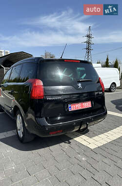 Микровэн Peugeot 5008 2011 в 