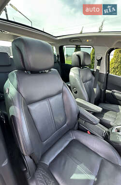 Микровэн Peugeot 5008 2011 в 