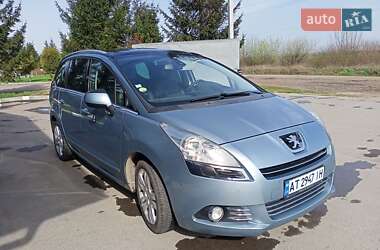 Микровэн Peugeot 5008 2011 в 